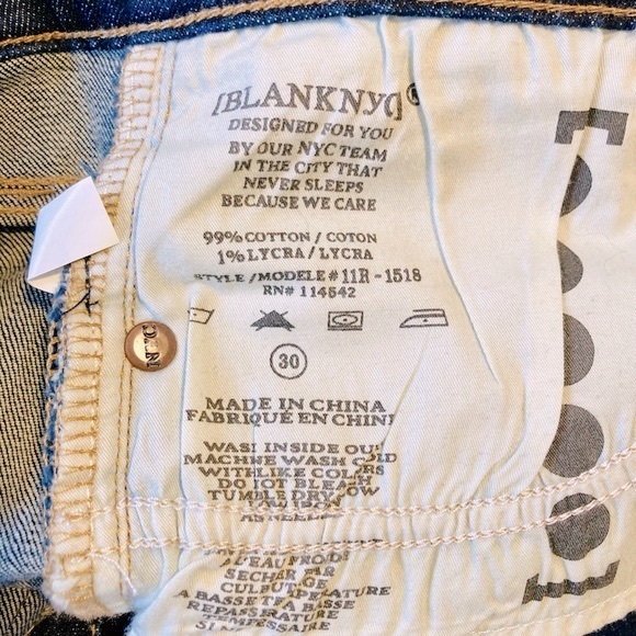 BlankNYC Mid Rise Skinny Distressed Dark Wash Jean - Picture 8 of 8